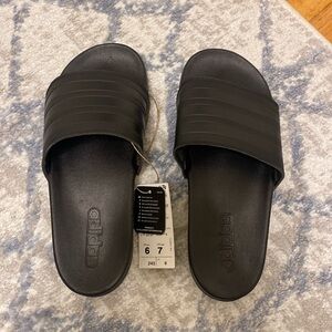 Brand New Adidas’s Adilette Comfort Slides